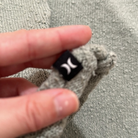 HURLEY | Knit V Neck Shirt - Picture 4 of 5